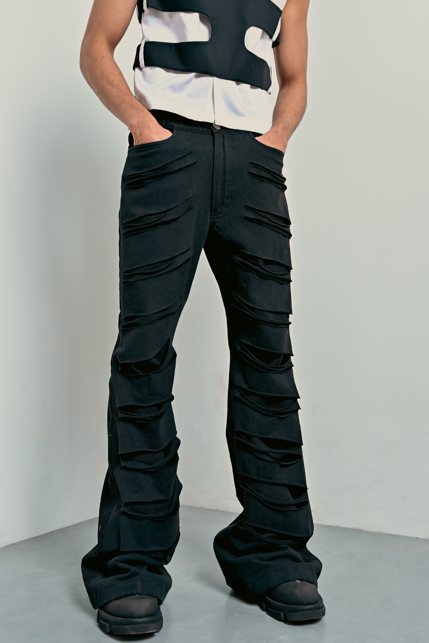 INCISION JEANS