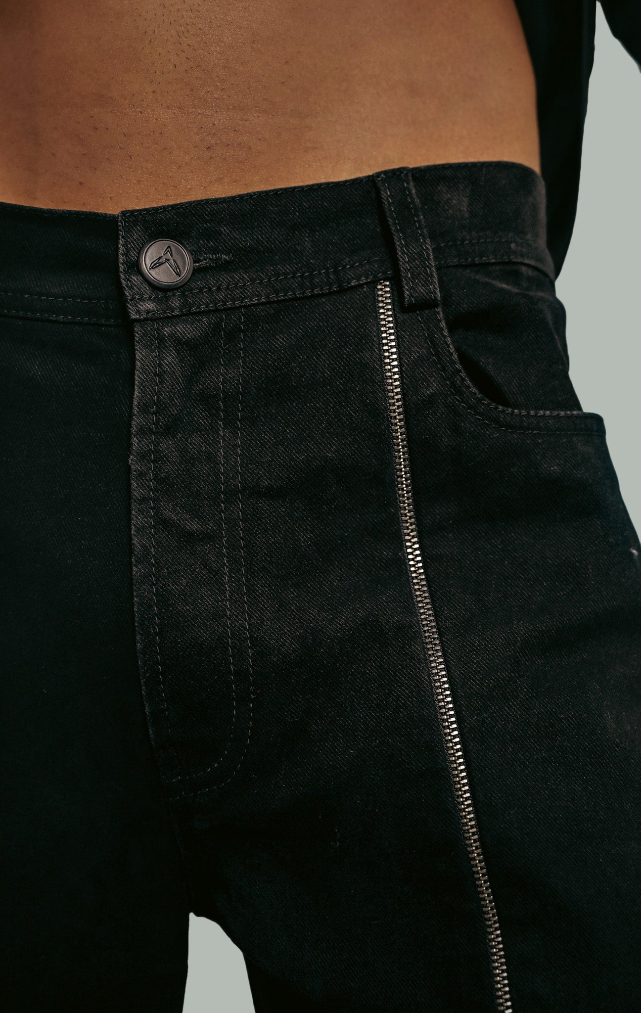 UNLOCK JEANS