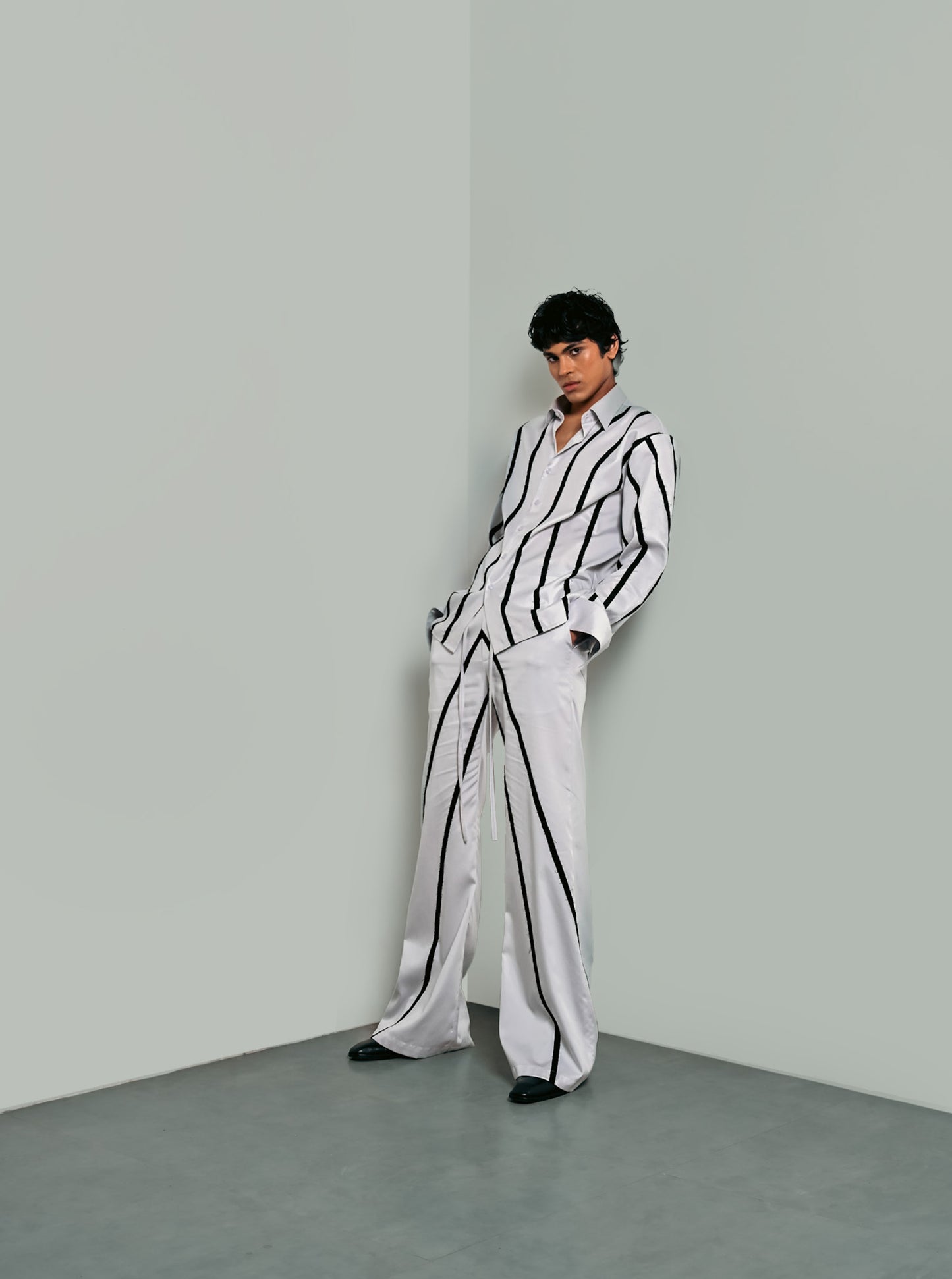 SEAM FLOW TROUSERS .02